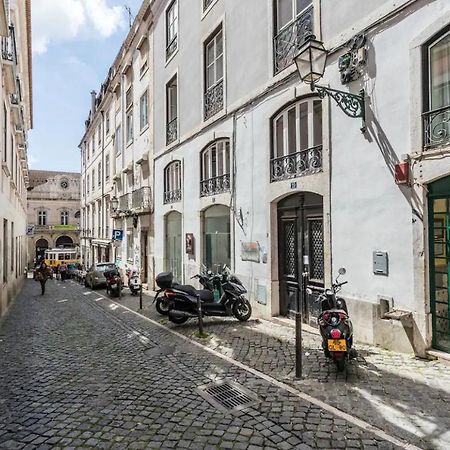 Beautiful And Stylish 5Br In The Heart Of Chiado Apartment Lisbon Exterior photo